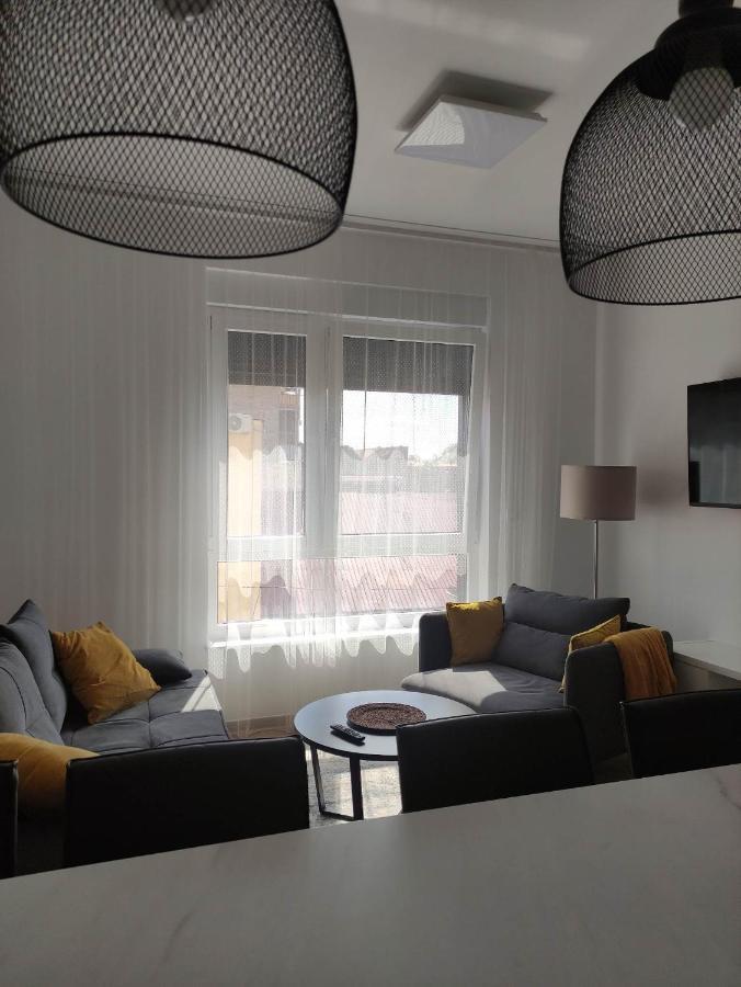 Apartman Waldy Осиек Экстерьер фото